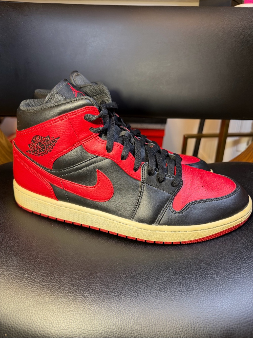 Nike Air Jordan 1 Mid Banned Bred 2020 Black University Red 554724-074 Sz 11.5